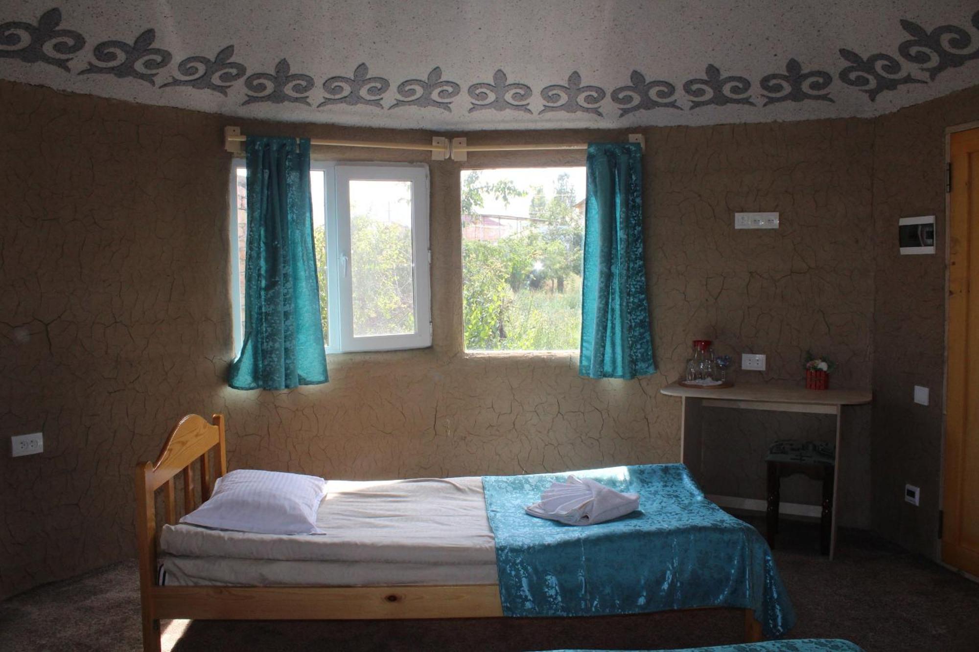 Guest House Emily Bokonbayevo Luaran gambar
