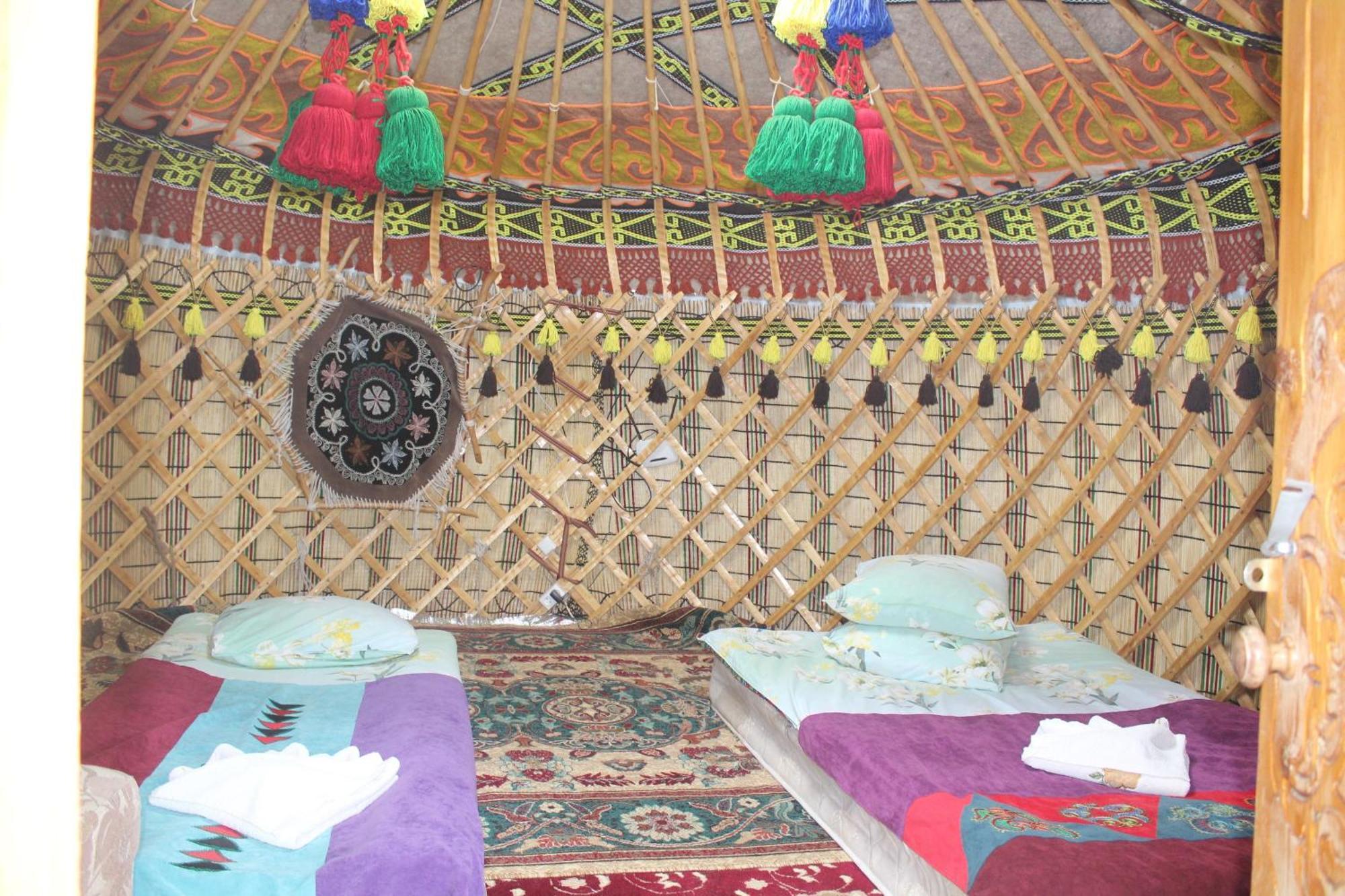 Guest House Emily Bokonbayevo Luaran gambar