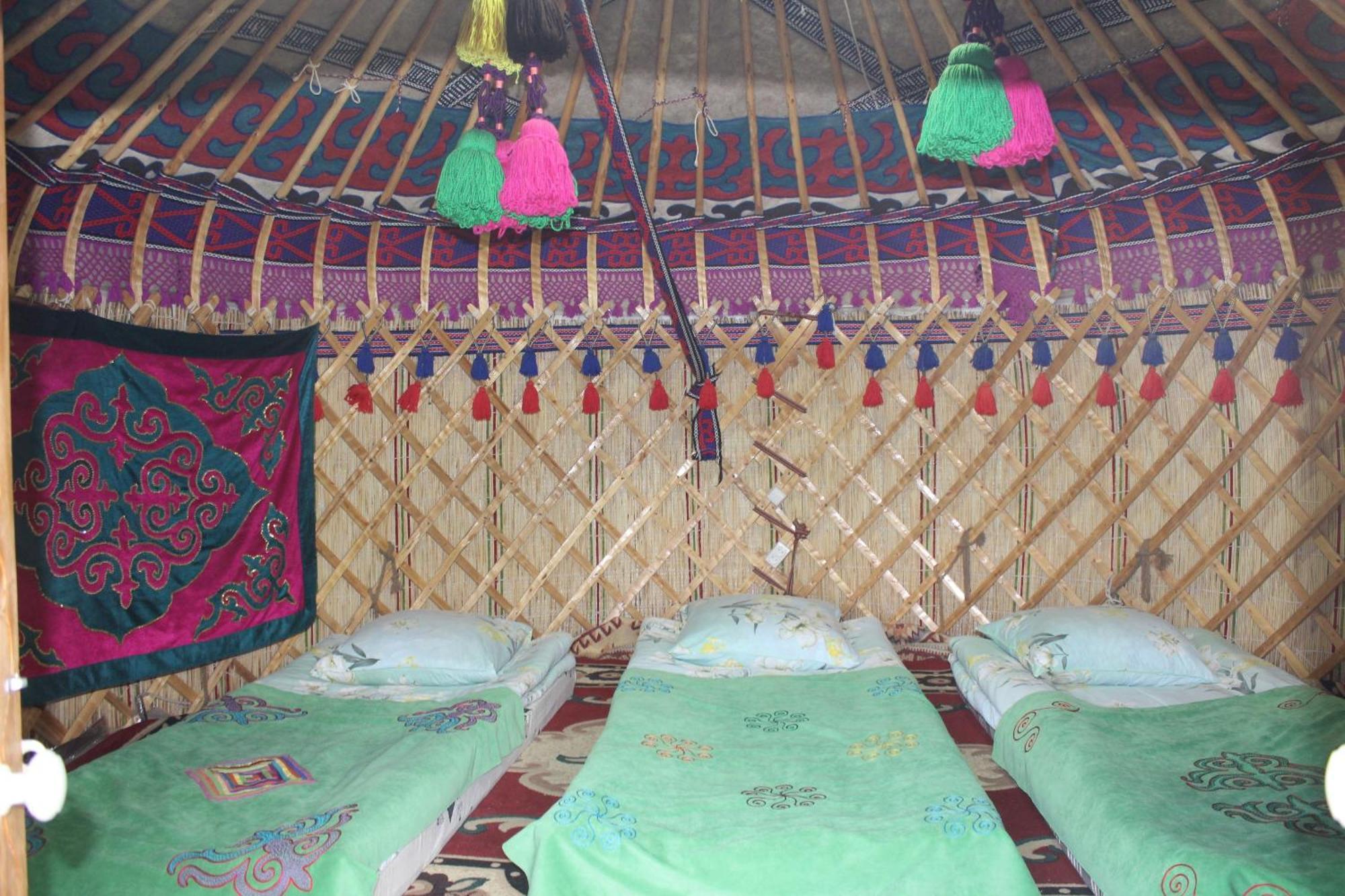 Guest House Emily Bokonbayevo Luaran gambar